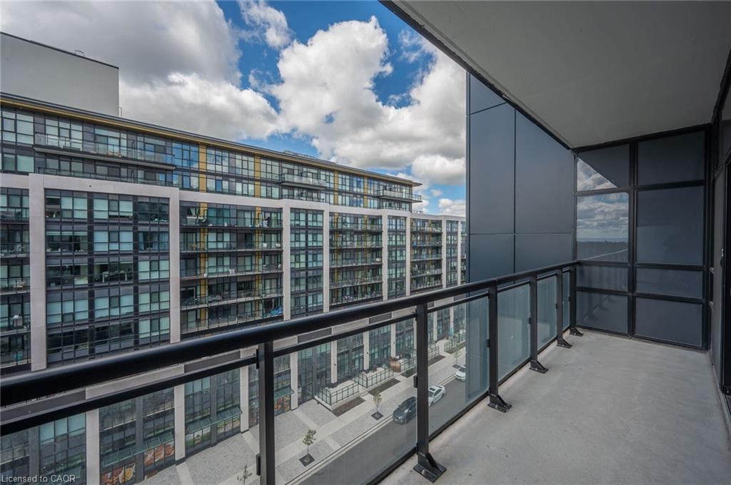 718-395 Dundas Street, Oakville, ON - Outdoor With Balcony