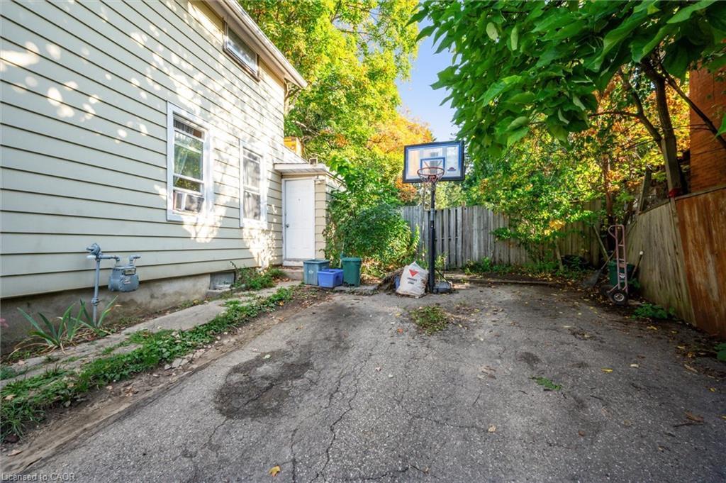 126 Waterloo Street, Kitchener, ON - Outdoor
