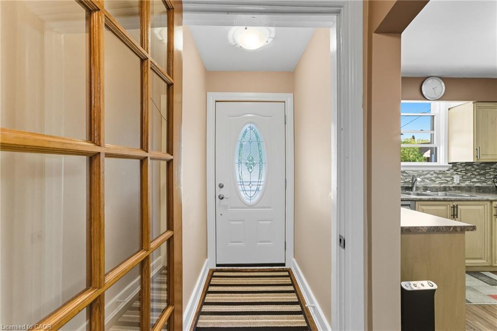 446 East 42Nd Street, Hamilton, ON - Indoor Photo Showing Other Room