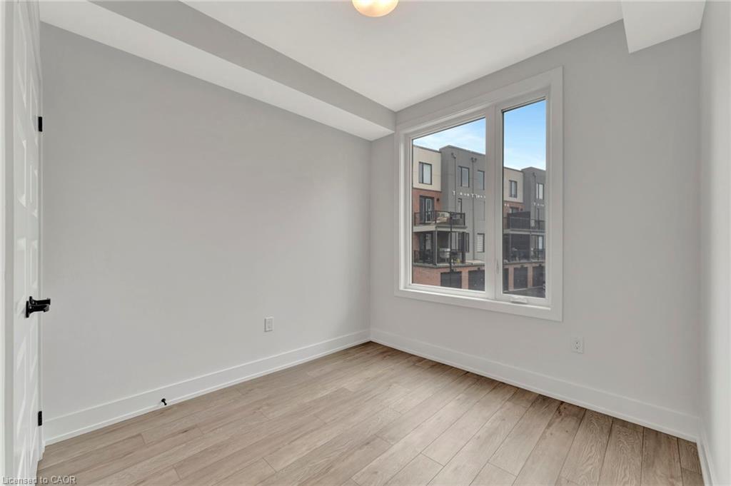 45-99 Roger Street, Waterloo, ON - Indoor Photo Showing Other Room