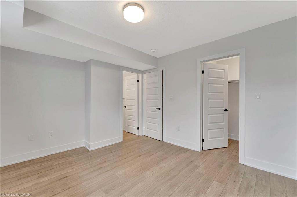 45-99 Roger Street, Waterloo, ON - Indoor Photo Showing Other Room