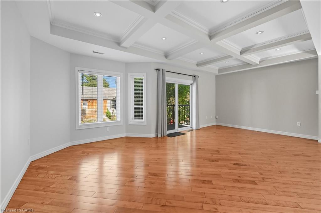 88 Wood Street E, Hamilton, ON - Indoor Photo Showing Other Room