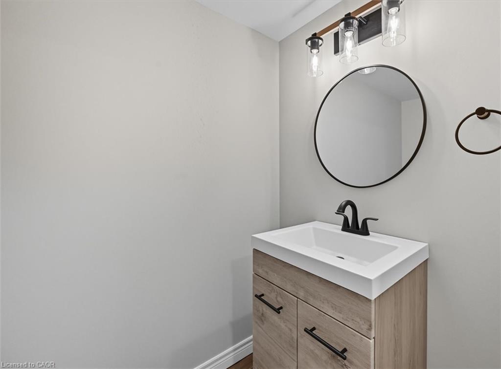 88 Wood Street E, Hamilton, ON - Indoor