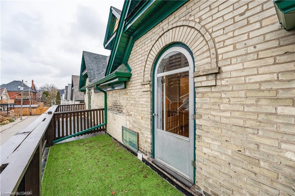 17 Hilda Place, Kitchener, ON - Outdoor