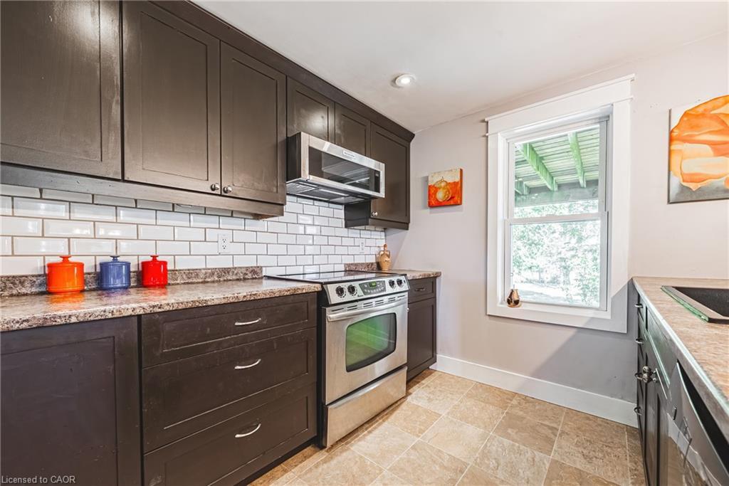 7721 Concession 5 Road, Caistor Centre, ON - Indoor Photo Showing Kitchen With Upgraded Kitchen