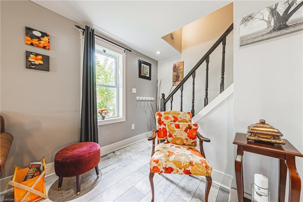 7721 Concession 5 Road, Caistor Centre, ON - Indoor Photo Showing Other Room