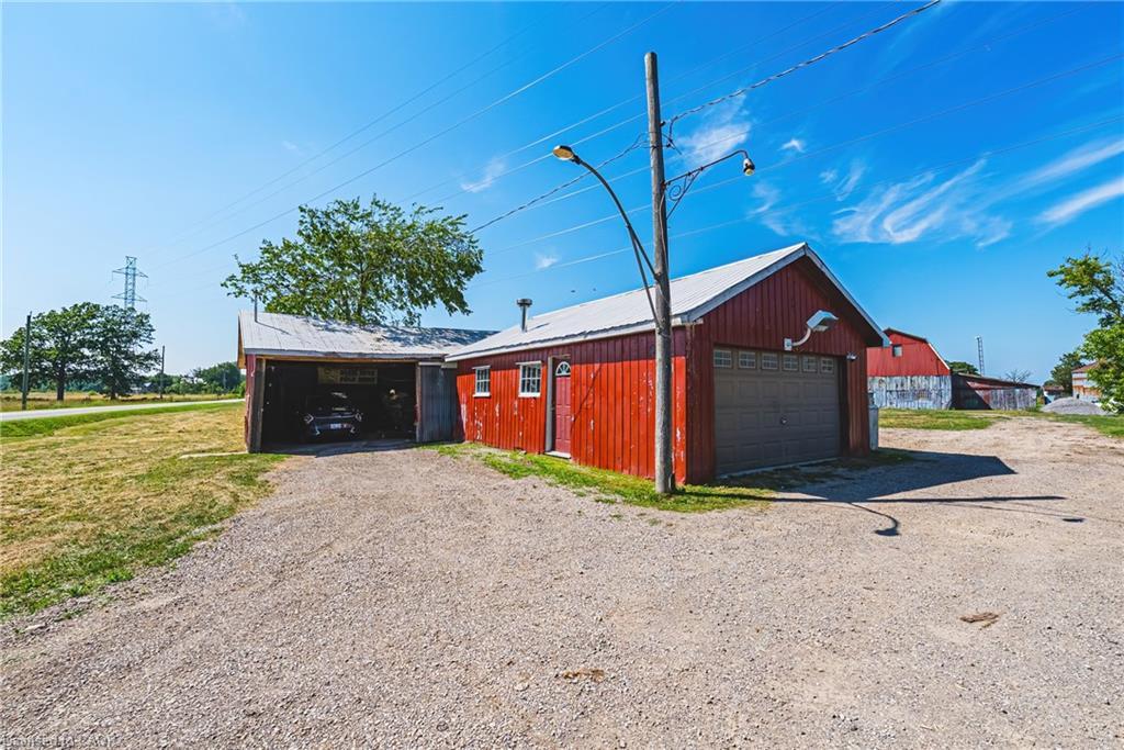 7721 Concession 5 Road, Caistor Centre, ON - Outdoor