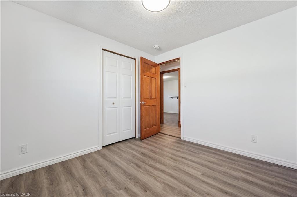 Main-74 Elm Ridge Drive, Kitchener, ON - Indoor Photo Showing Other Room