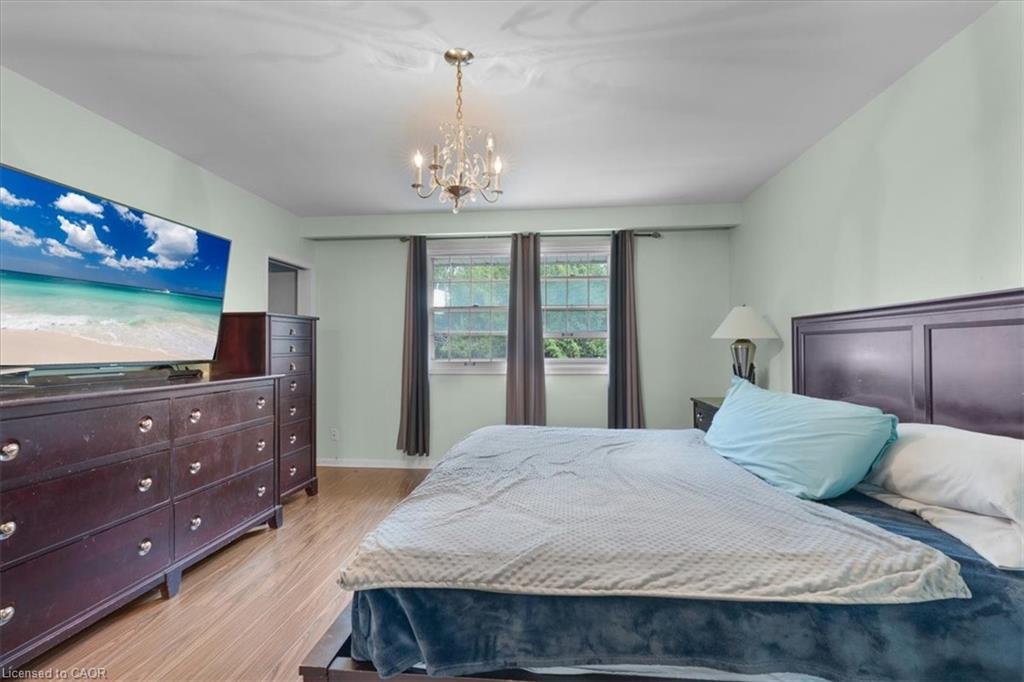 67 Elmhurst Drive, Hamilton, ON - Indoor Photo Showing Bedroom