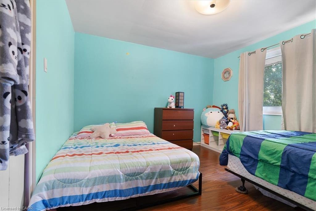 67 Elmhurst Drive, Hamilton, ON - Indoor Photo Showing Bedroom