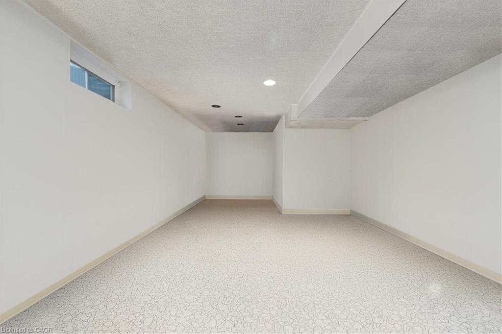 67 Elmhurst Drive, Hamilton, ON - Indoor Photo Showing Other Room