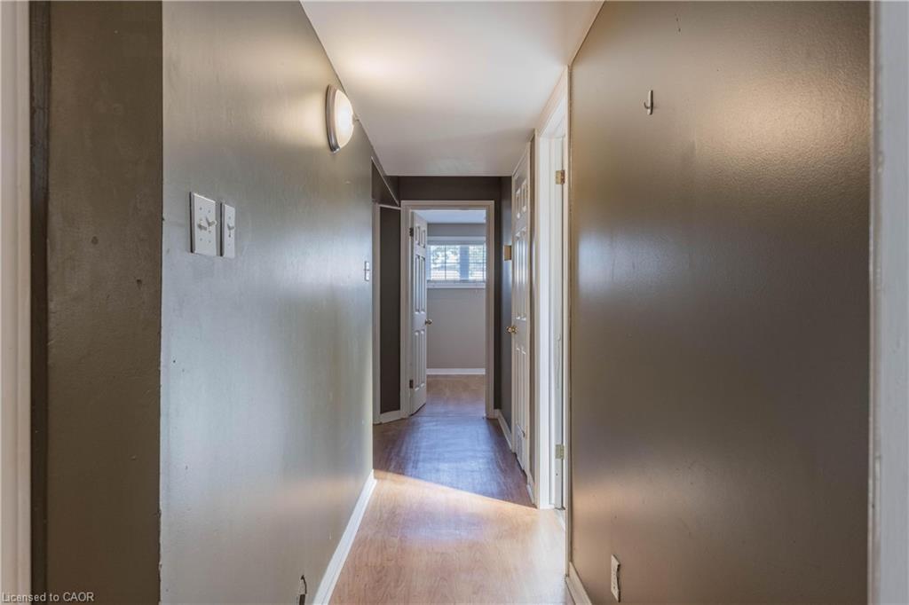 138 Carlton Street, St. Catharines, ON - Indoor Photo Showing Other Room