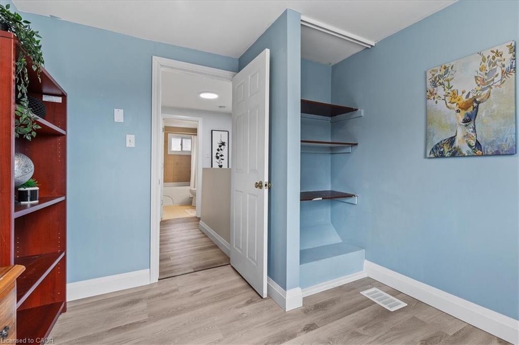 331 Preston Parkway, Cambridge, ON - Indoor Photo Showing Other Room