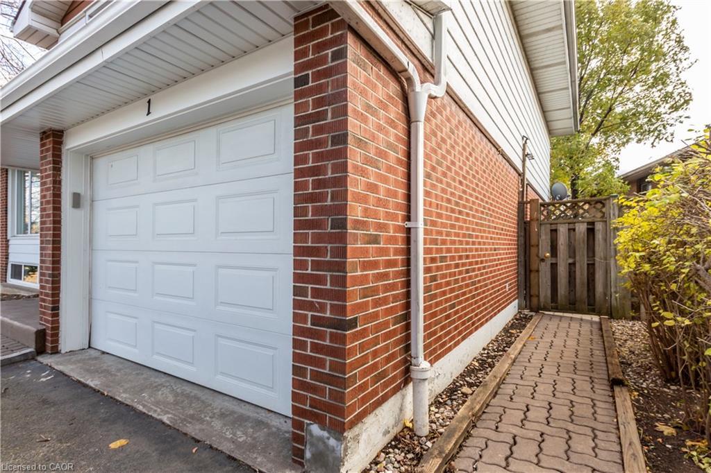 Lower-1 Isaac Court, Hamilton, ON - Outdoor With Exterior