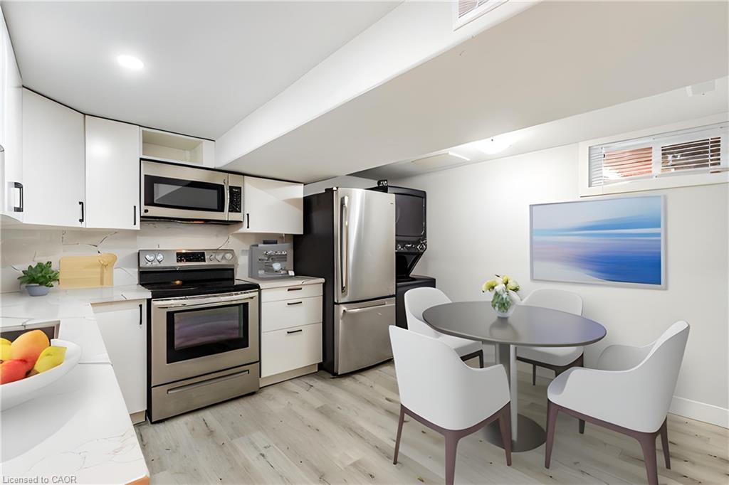 Lower-1 Isaac Court, Hamilton, ON - Indoor