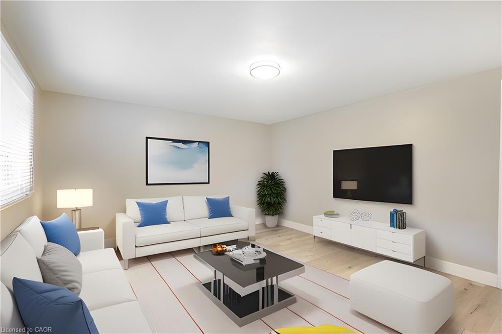 Lower-1 Isaac Court, Hamilton, ON - Indoor Photo Showing Living Room