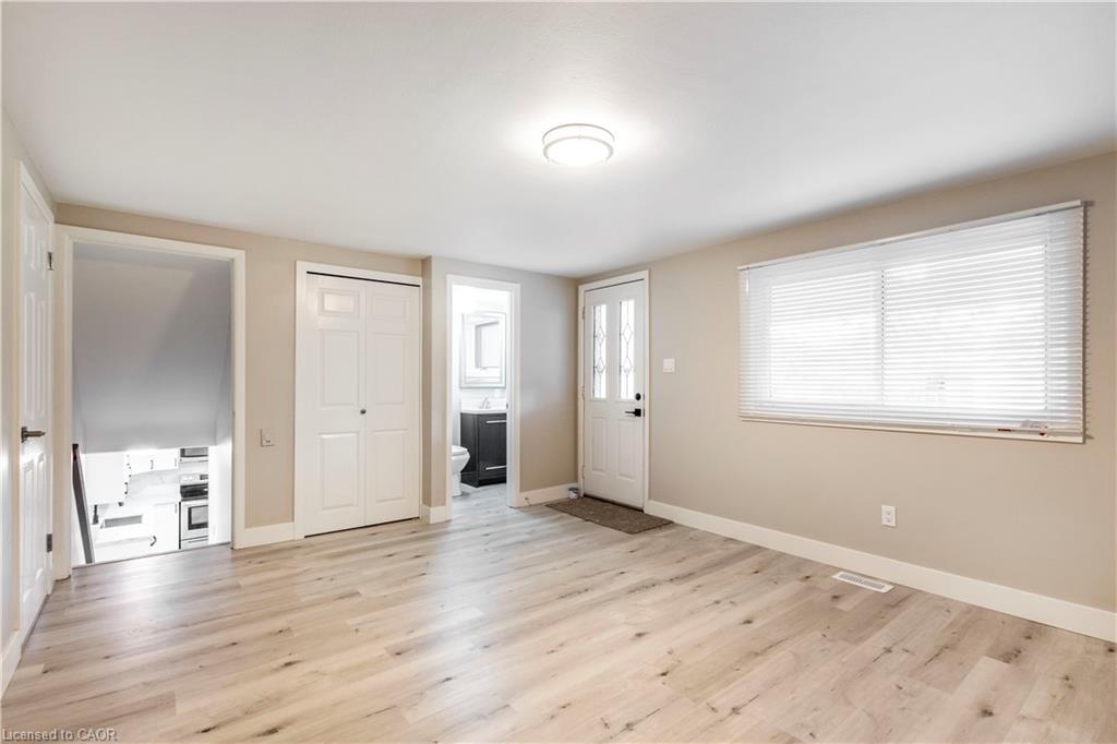 Lower-1 Isaac Court, Hamilton, ON - Indoor Photo Showing Other Room