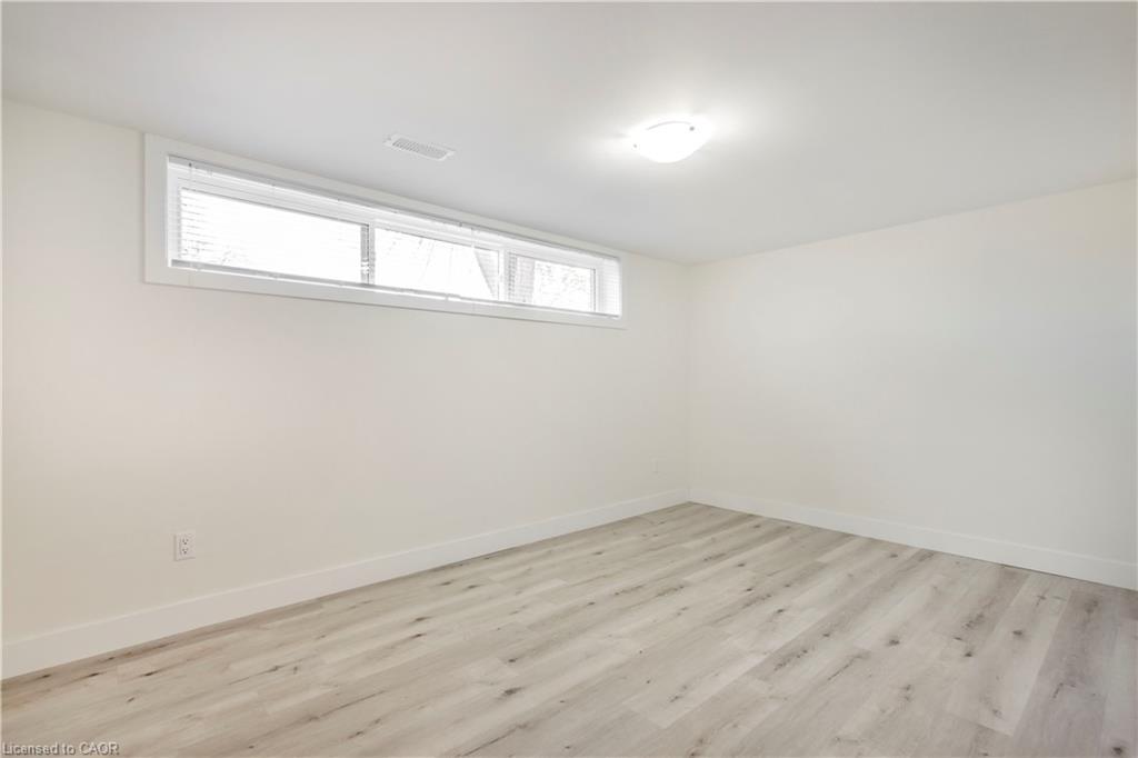 Lower-1 Isaac Court, Hamilton, ON - Indoor Photo Showing Other Room