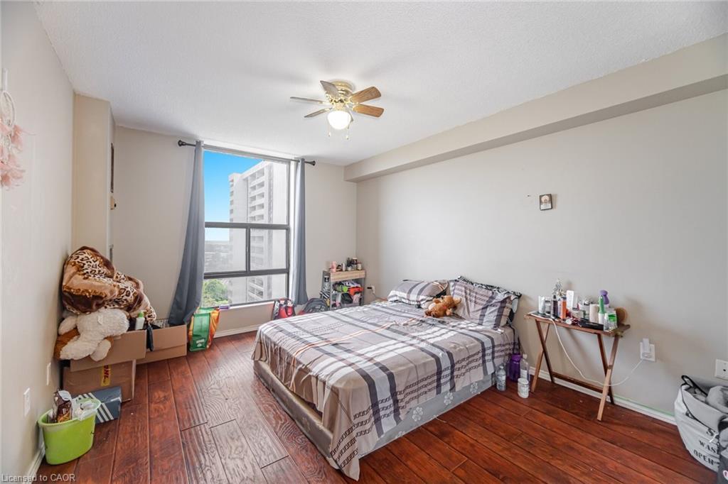 1507-21 Knightsbridge Road, Brampton, ON - Indoor Photo Showing Bedroom