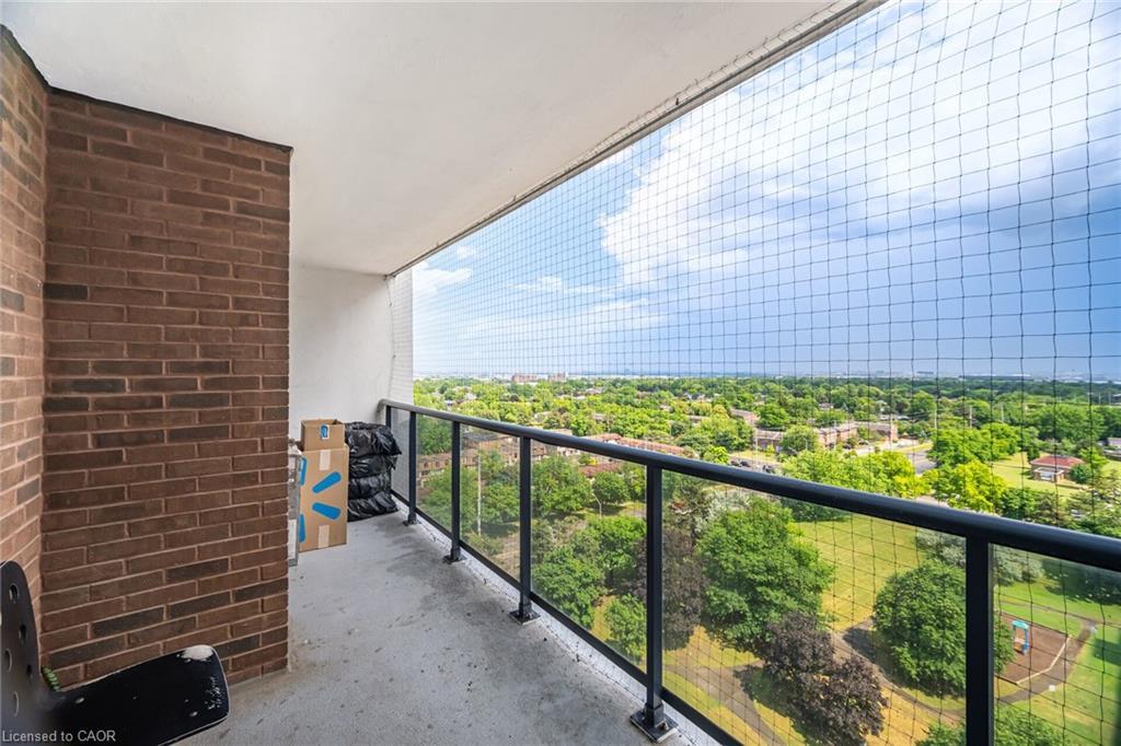 1507-21 Knightsbridge Road, Brampton, ON - Outdoor With Exterior