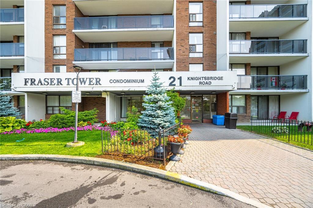 1507-21 Knightsbridge Road, Brampton, ON - Outdoor With Facade