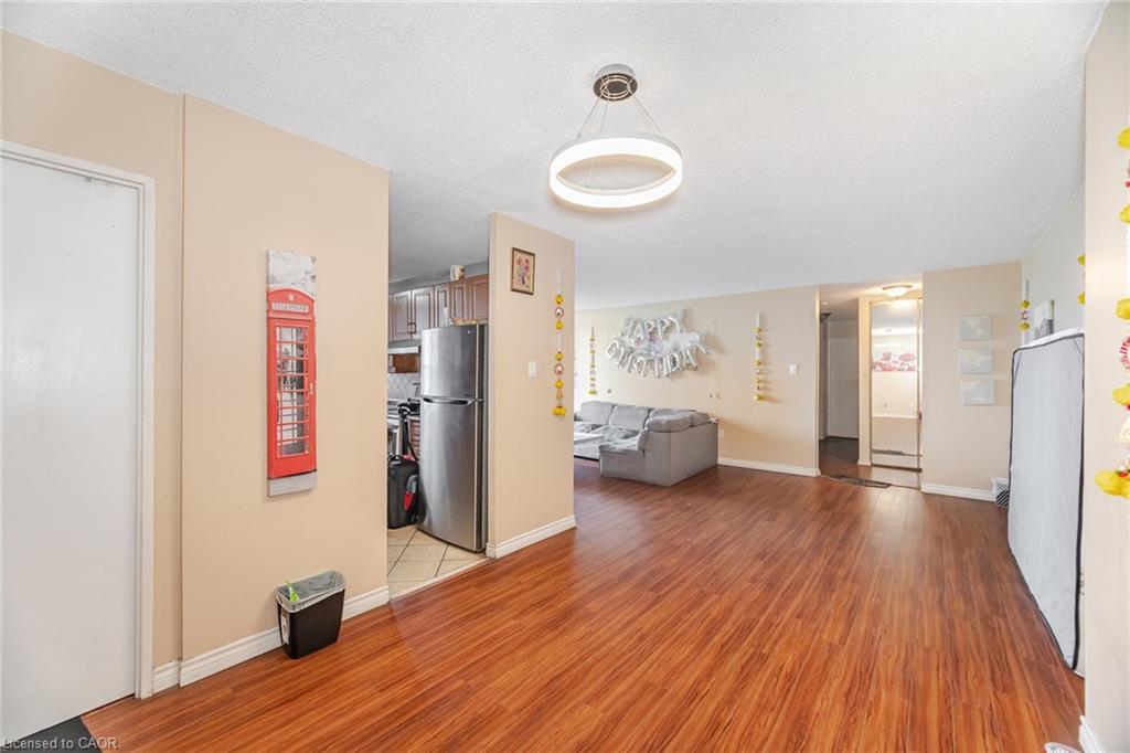 1507-21 Knightsbridge Road, Brampton, ON - Indoor