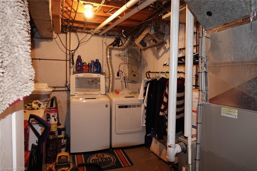 9-5475 Lakeshore Road, Burlington, ON - Indoor Photo Showing Basement