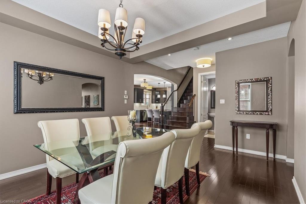 304 Falling Green Crescent, Kitchener, ON - Indoor Photo Showing Dining Room