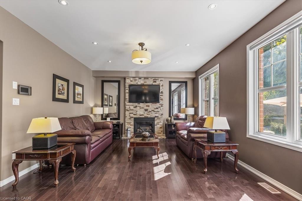 304 Falling Green Crescent, Kitchener, ON - Indoor Photo Showing Living Room With Fireplace