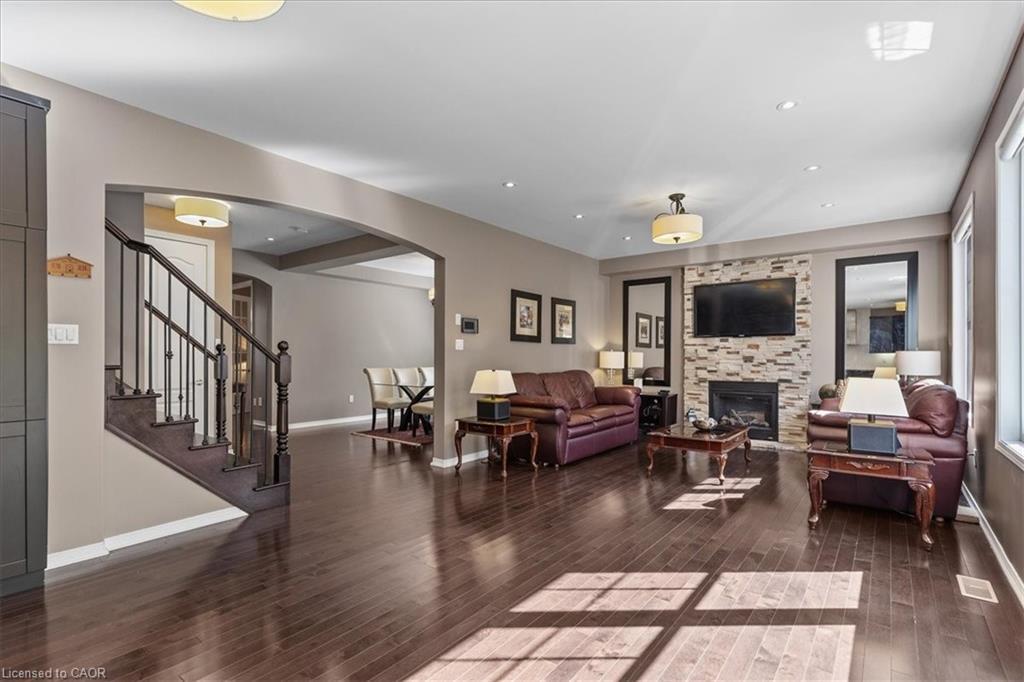 304 Falling Green Crescent, Kitchener, ON - Indoor Photo Showing Living Room With Fireplace