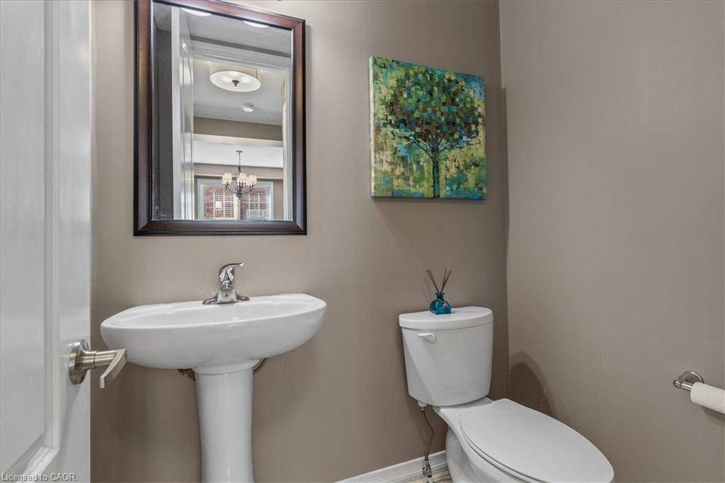 304 Falling Green Crescent, Kitchener, ON - Indoor Photo Showing Bathroom