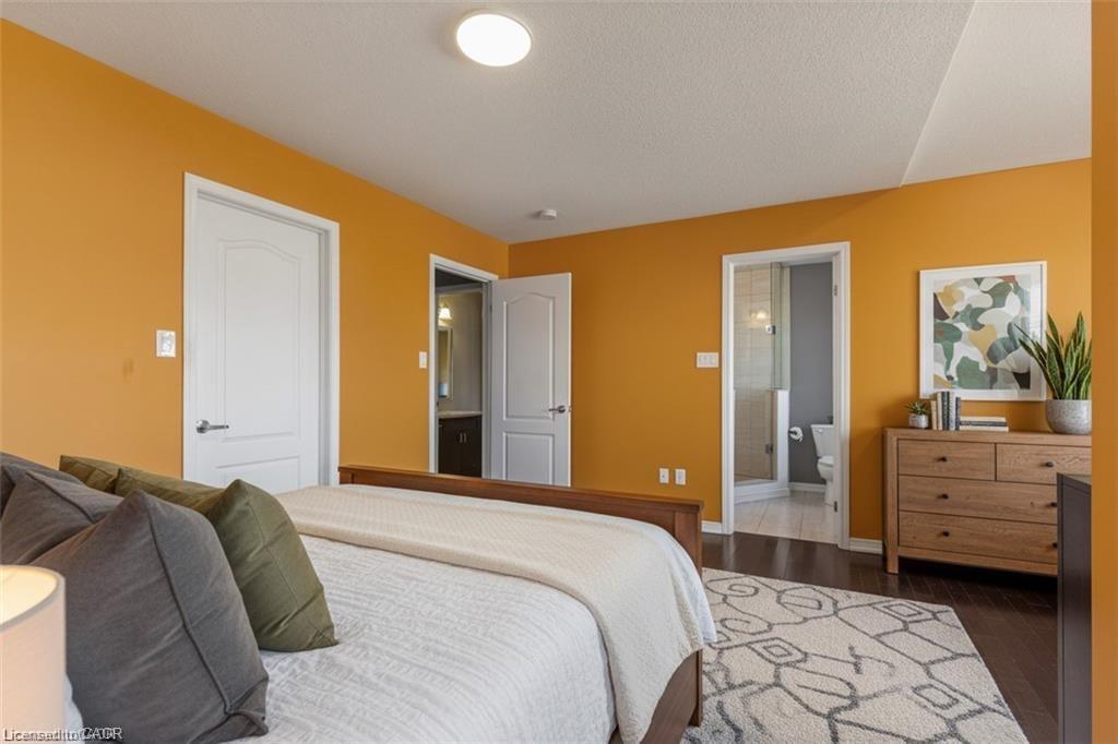 304 Falling Green Crescent, Kitchener, ON - Indoor Photo Showing Bedroom