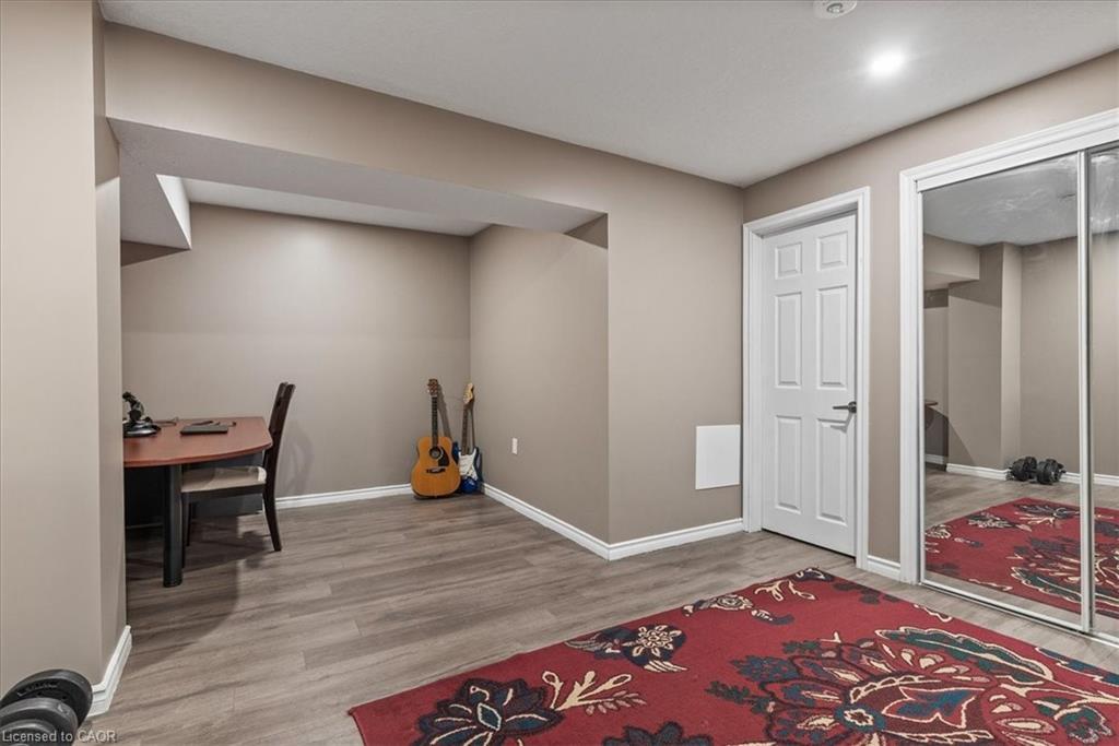 304 Falling Green Crescent, Kitchener, ON - Indoor Photo Showing Other Room
