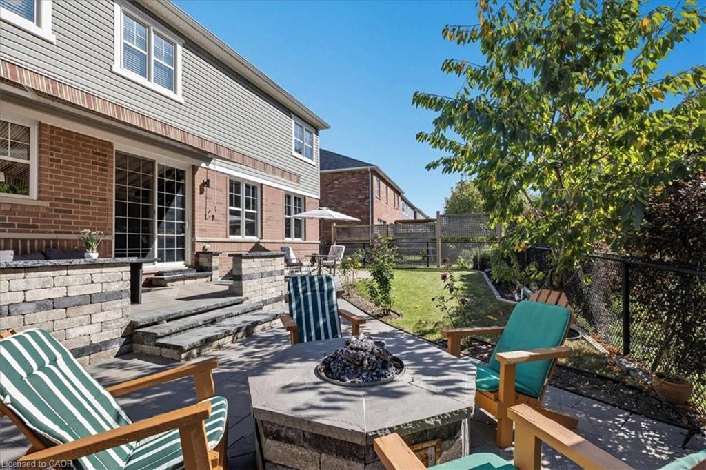 304 Falling Green Crescent, Kitchener, ON - Outdoor With Deck Patio Veranda