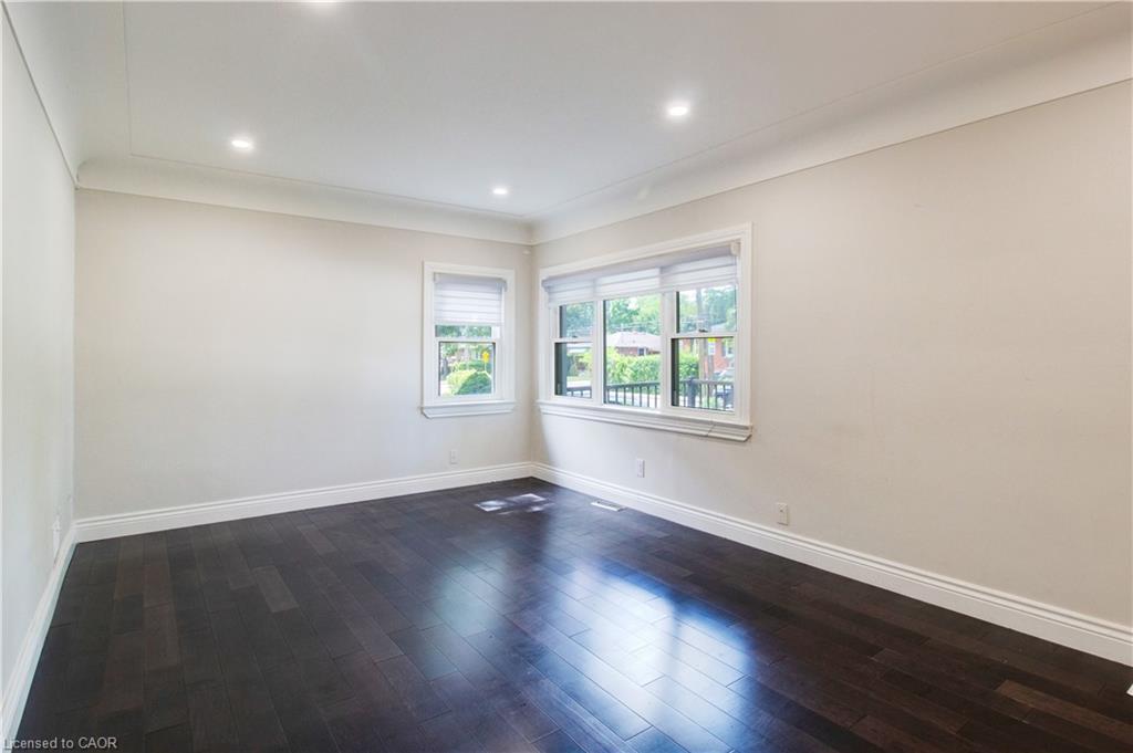 109 Terrace Drive, Hamilton, ON - Indoor Photo Showing Other Room