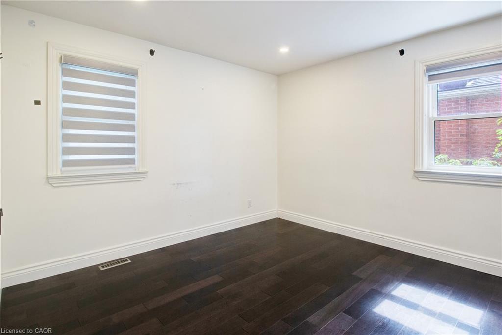 109 Terrace Drive, Hamilton, ON - Indoor Photo Showing Other Room