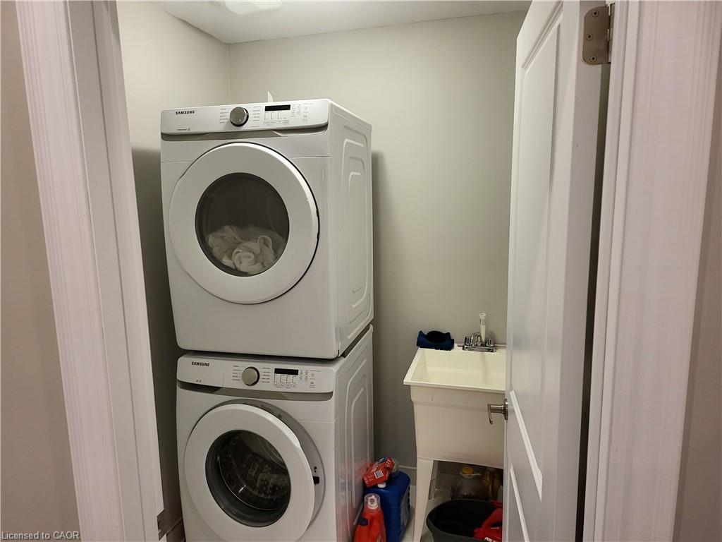 13 Eberhardt Drive, Wasaga Beach, ON - Indoor Photo Showing Laundry Room