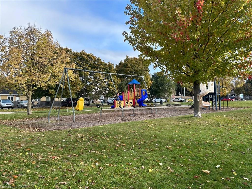 79-20 Mcconkey Crescent, Brantford, ON - Outdoor