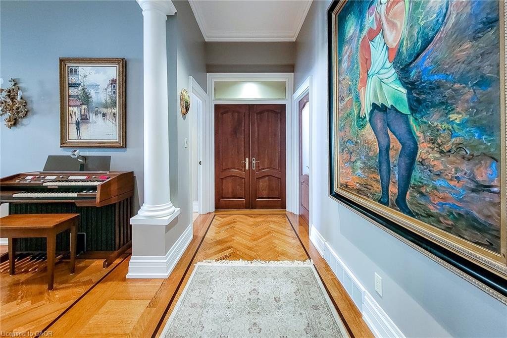 499 Scenic Drive, Hamilton, ON - Indoor Photo Showing Other Room