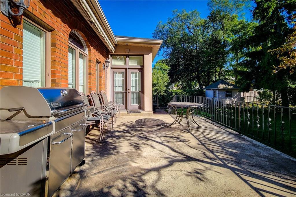 499 Scenic Drive, Hamilton, ON - Outdoor