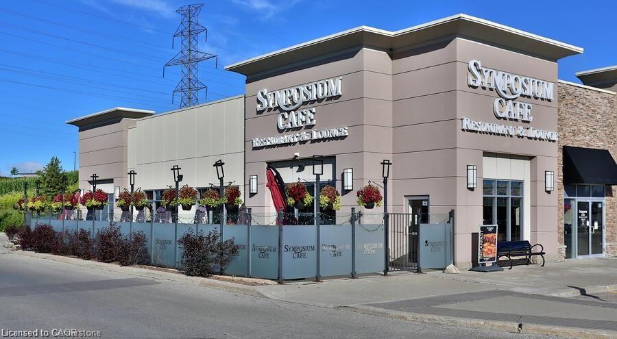 668 Erb Street W, Waterloo, ON