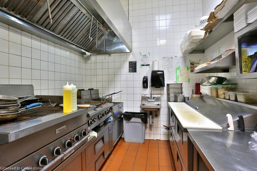 668 Erb Street W, Waterloo, ON