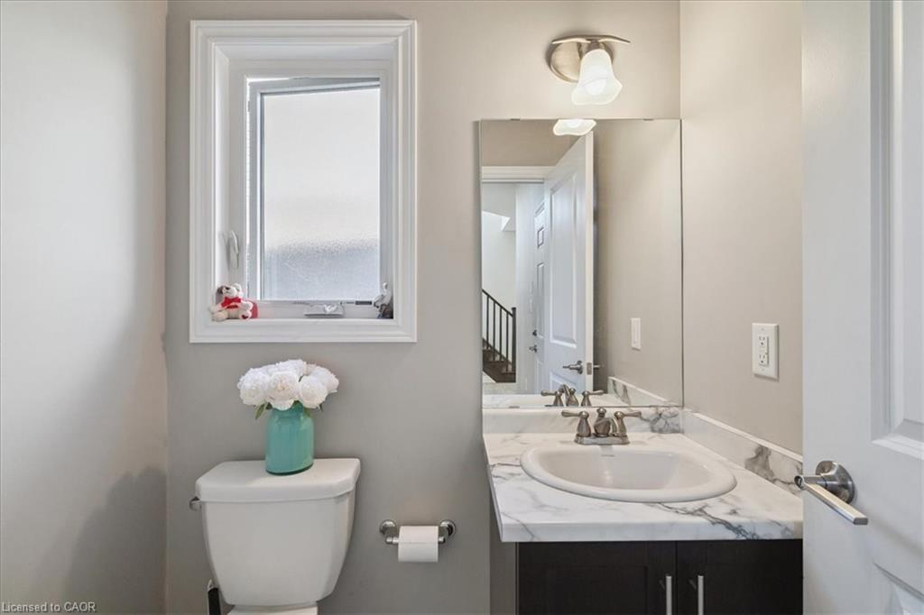 6991 Optimist Lane, Niagara Falls, ON - Indoor Photo Showing Bathroom