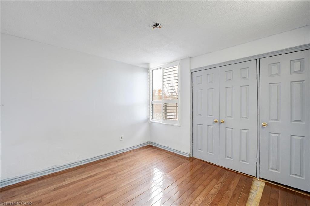 206-10 Edgecliff Golfway, North York, ON - Indoor Photo Showing Other Room