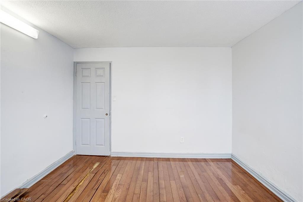 206-10 Edgecliff Golfway, North York, ON - Indoor Photo Showing Other Room