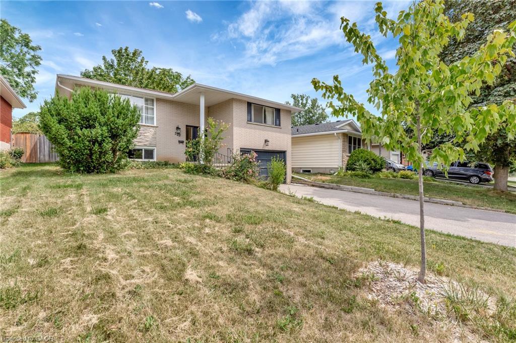 528 Havelock Drive, Waterloo, ON - Outdoor