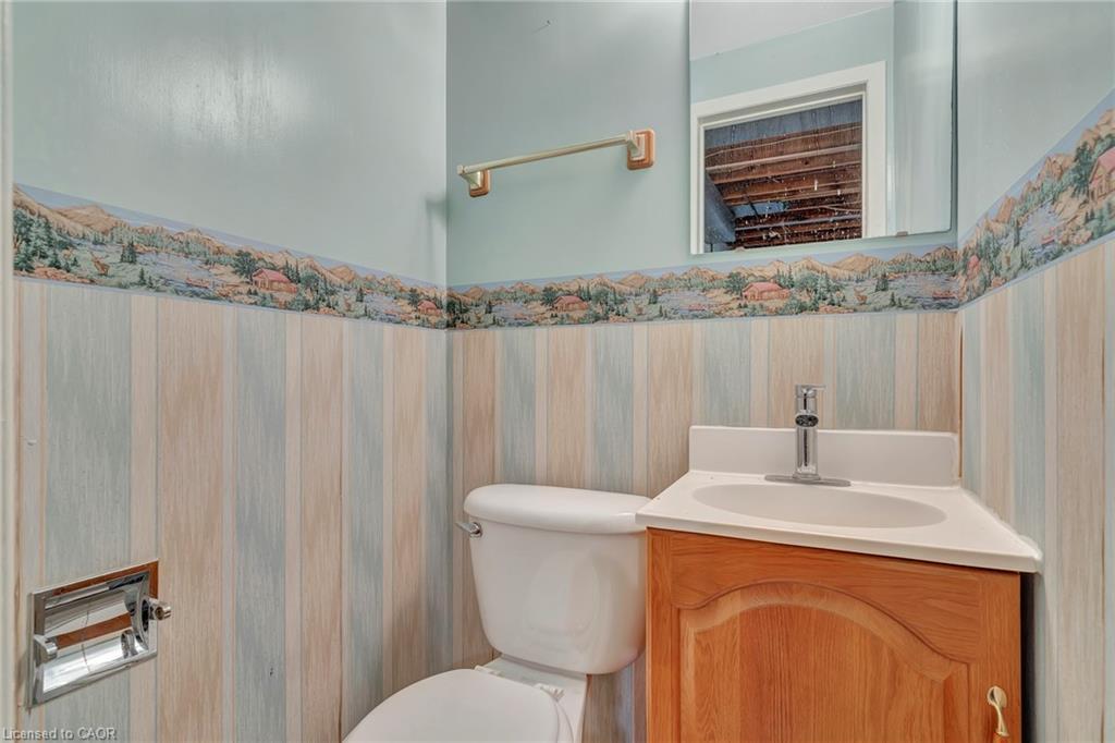 528 Havelock Drive, Waterloo, ON - Indoor Photo Showing Bathroom