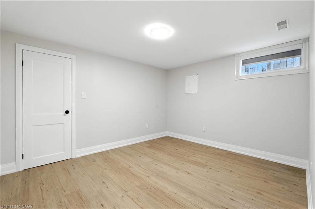 929 Upper Ottawa Street, Hamilton, ON - Indoor Photo Showing Other Room