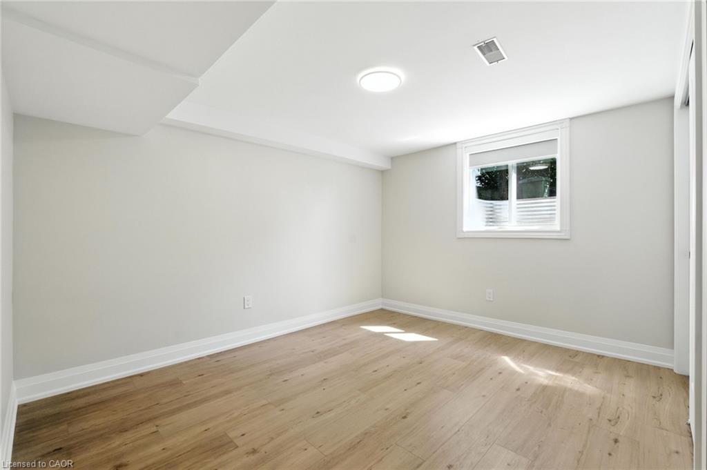 929 Upper Ottawa Street, Hamilton, ON - Indoor Photo Showing Other Room