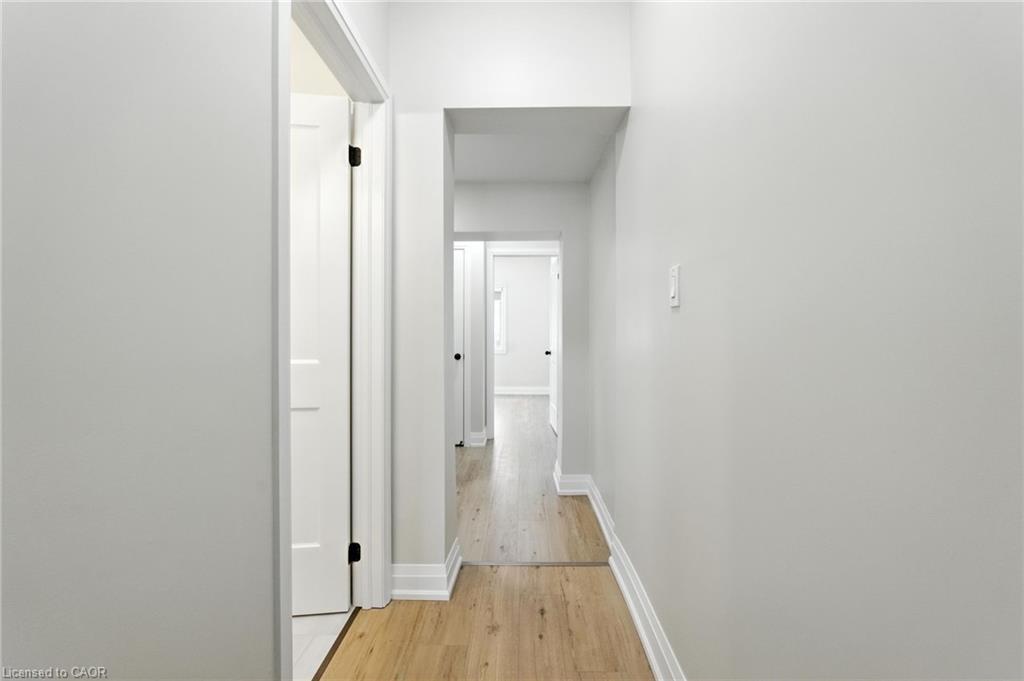 929 Upper Ottawa Street, Hamilton, ON - Indoor Photo Showing Other Room